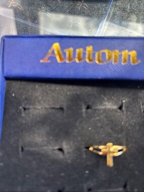 Delicate Gold Tone Cross Accent Women's Adjustable Ring NWOT